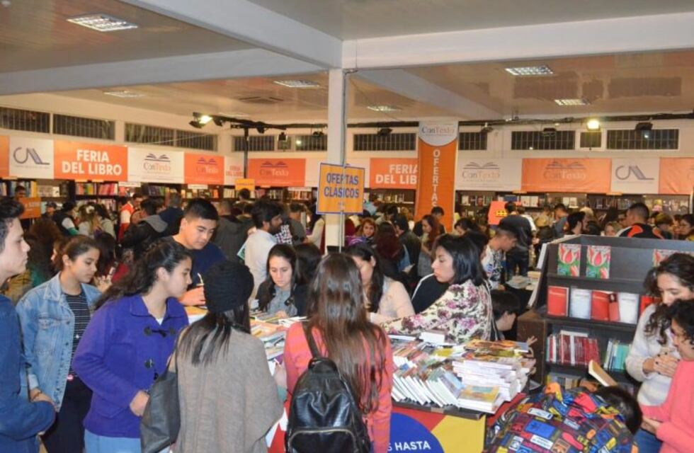 Más de cien mil personas pasaron por la Feria del Libro de Resistencia