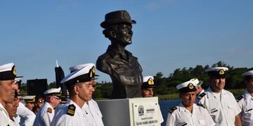 Artes de Oberá realizó esculturas para el puerto Eliana Krawczyk