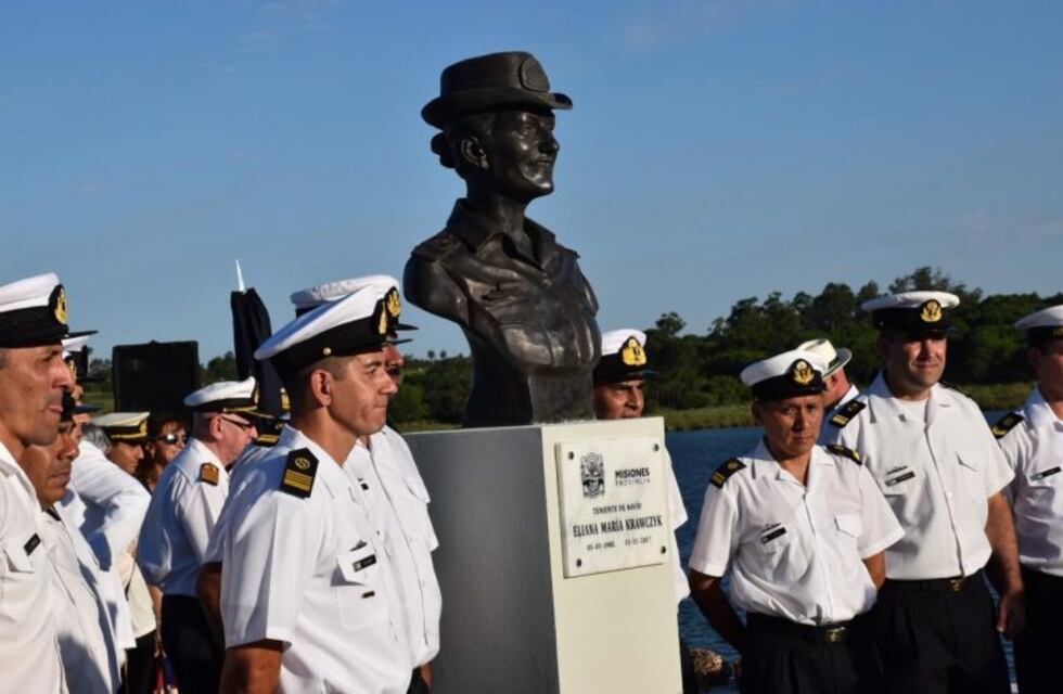 La Facultad de Artes de Oberá realizó esculturas para el puerto Eliana Krawczyk