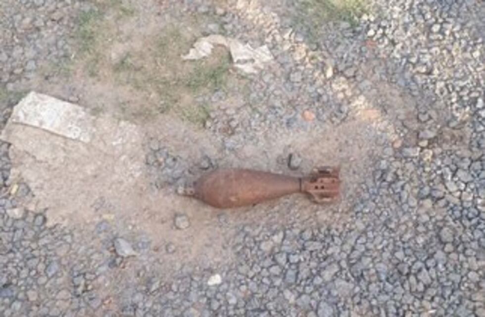 Buscaba lombrices y encontró un proyectil de mortero