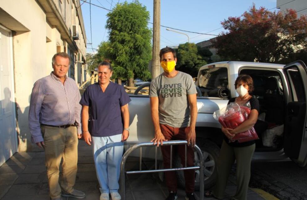 El Rotary Club entregó equipamiento a la Clínica Hispano