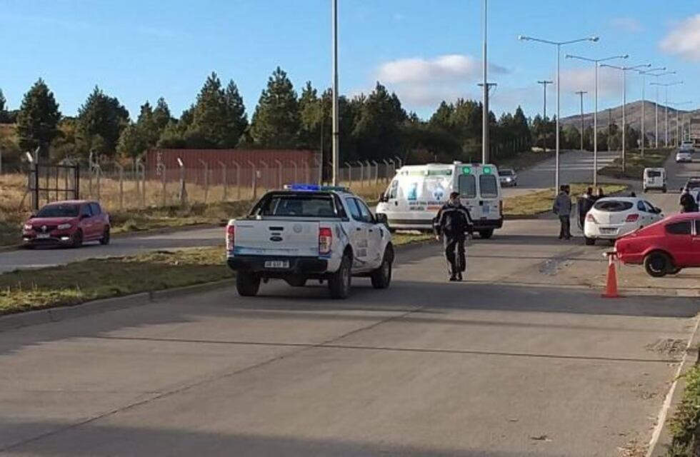 Conductor alcoholizado y con el seguro vencido chocó otro auto