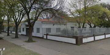 Escuela General Las Heras n° 66 de Rosario\u002E (Street View)