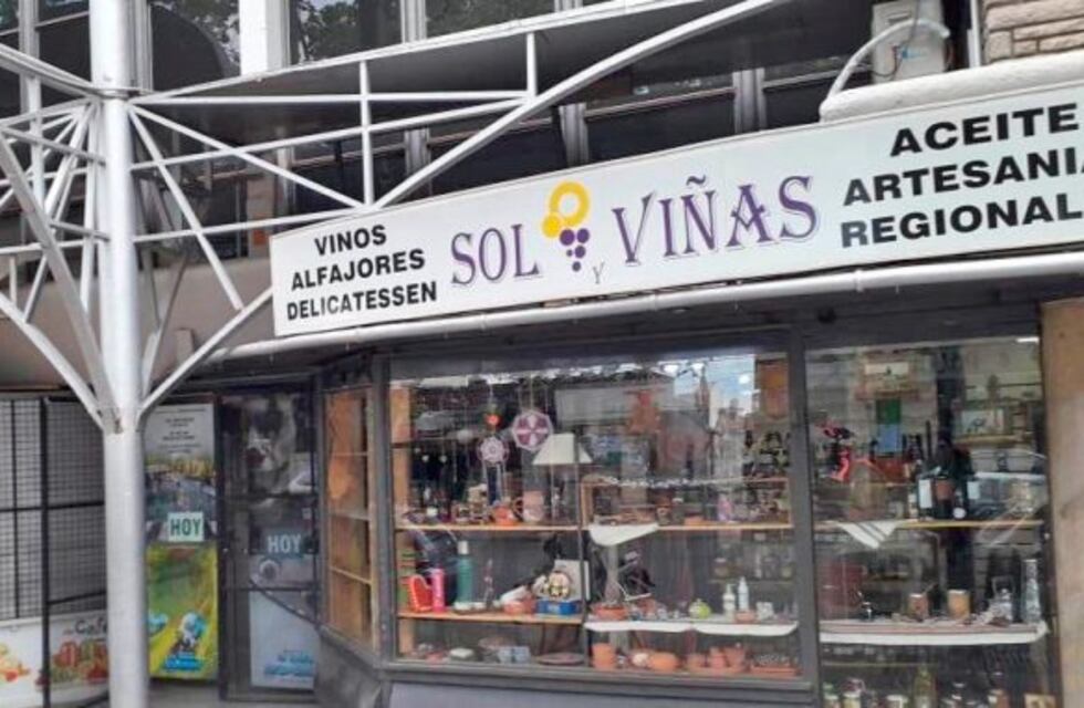 Robó en pleno centro de San Rafael y con dos policías parados en la puerta del local