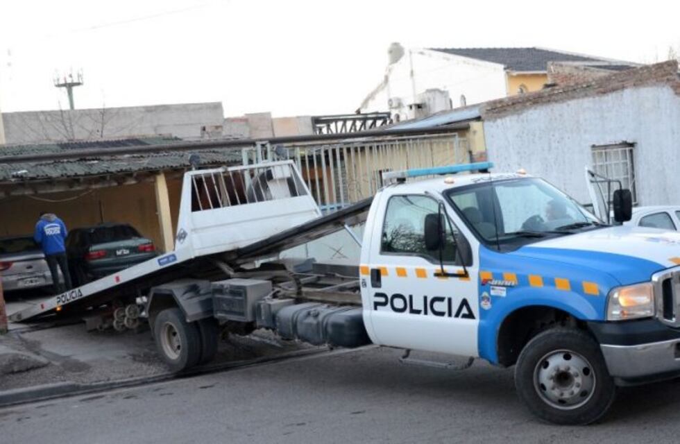 Realizaron un allanamiento por el taxista baleado en Neuquén