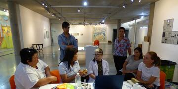 Capacitación para mantener el material del Museo Municipal de Arte \