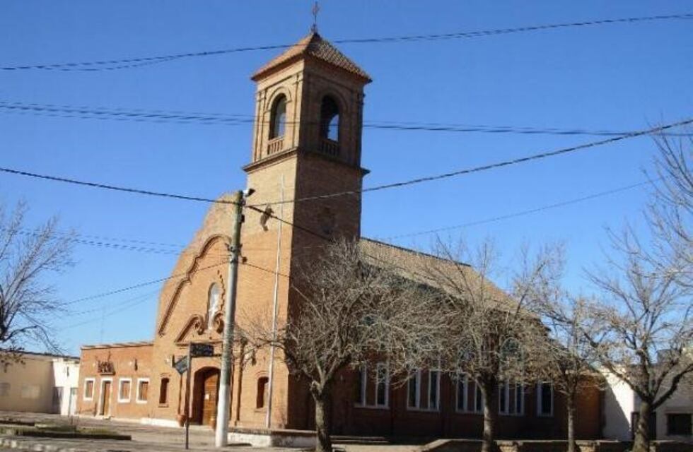 Imputaron al ex cura que acosó vía Instagram a una adolescente