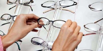 Campaña de recolección de anteojos en desuso.