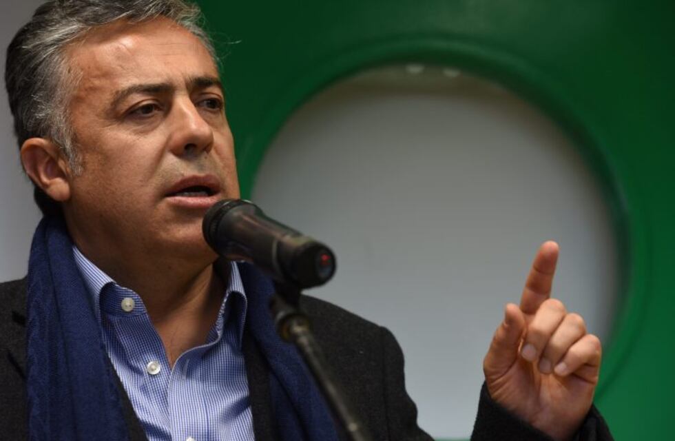 Cornejo: "Le vamos a cobrar a las obras sociales el servicio que les prestemos"