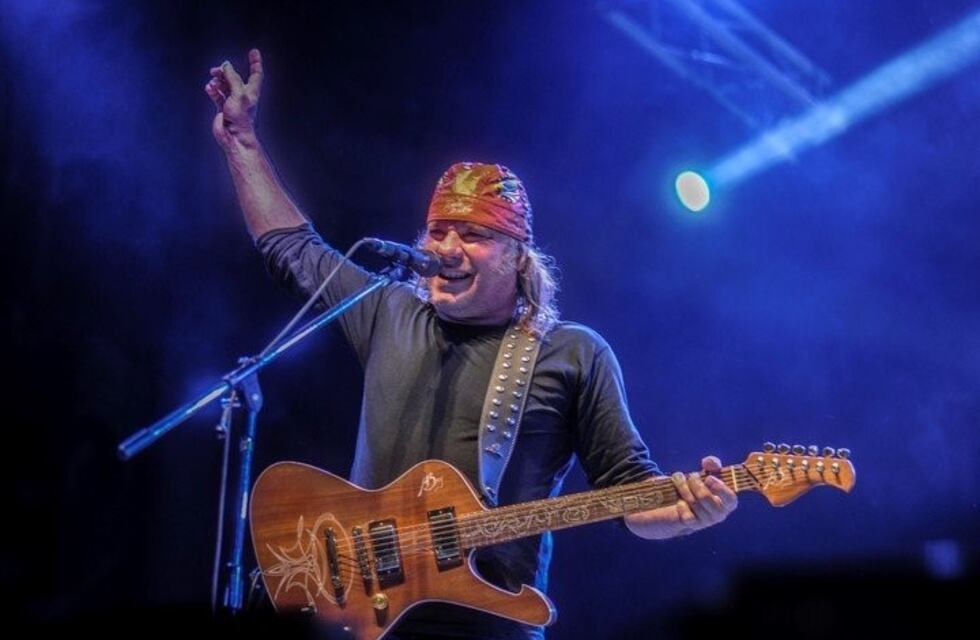 La Renga sorprendió a una joven al brindar un mini show en su cumpleaños de 15