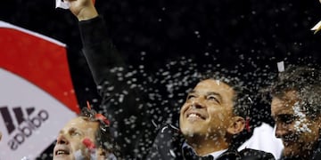 Marcelo Gallardo, coach of Argentina's River Plate, celebrates winning the Recopa Sudamericana against Brazil's Athletico Paranaense at the Antonio Vespucio Liberti stadium in Buenos Aires, Argentina, Thursday, May 30, 2019\u002E (AP Photo/Natacha Pisarenko)\r\n cancha river plate marcelo gallardo futbol recopa sudamericana futbol futbolistas river plate atletico paranaense