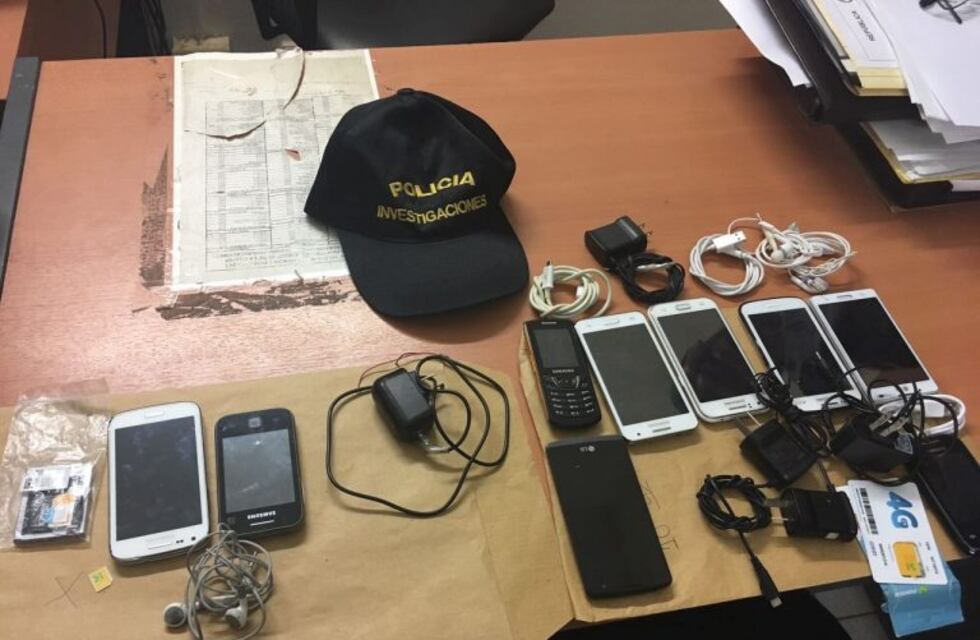 Le encuentran nueve celulares en la cárcel al "Loco César", un narco peruano preso en Devoto