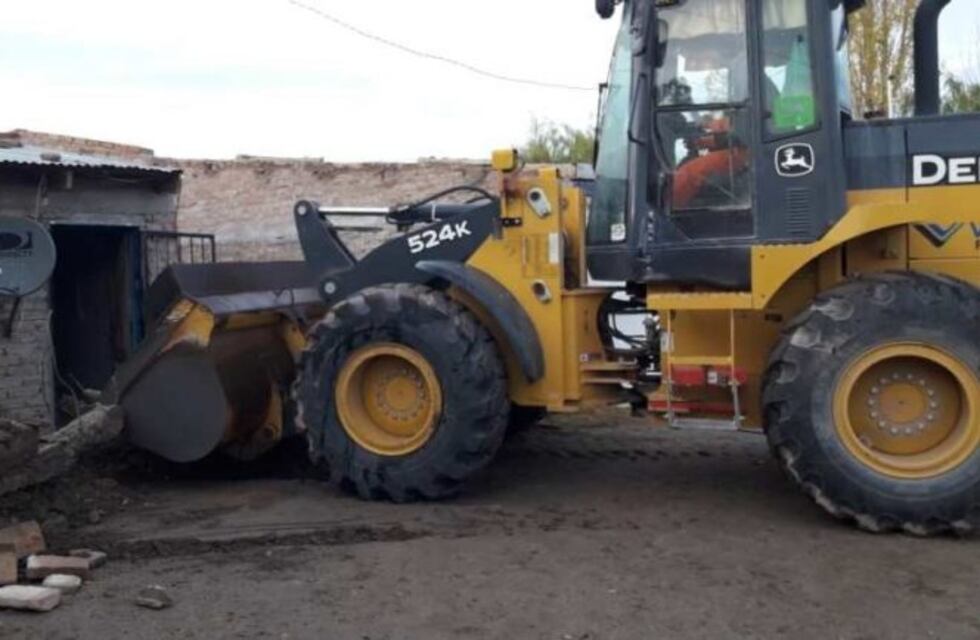 Roca: demolieron un kiosco que vendía droga 24 horas
