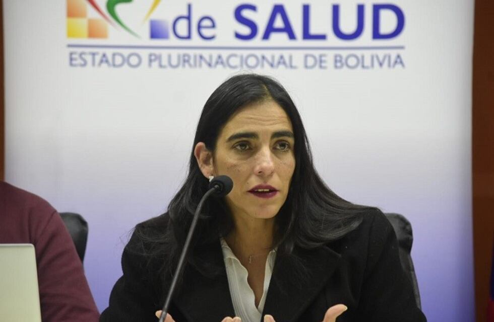 Médicos bolivianos mantienen huelga que el Gobierno declaró ilegal