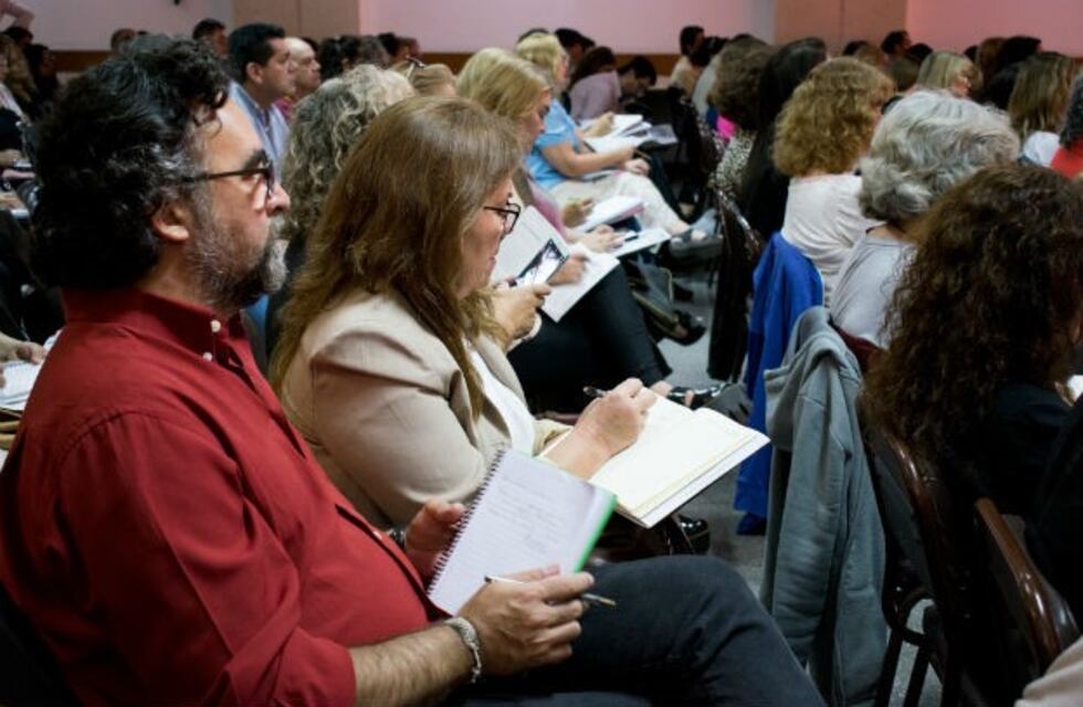 Córdoba puso en marcha el Programa Escuelas Faro