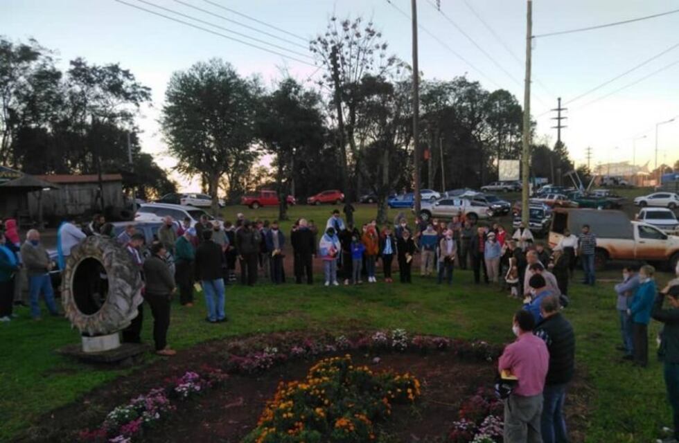 Productores autoconvocados protestaron por el aumento de robos de yerba y ganado
