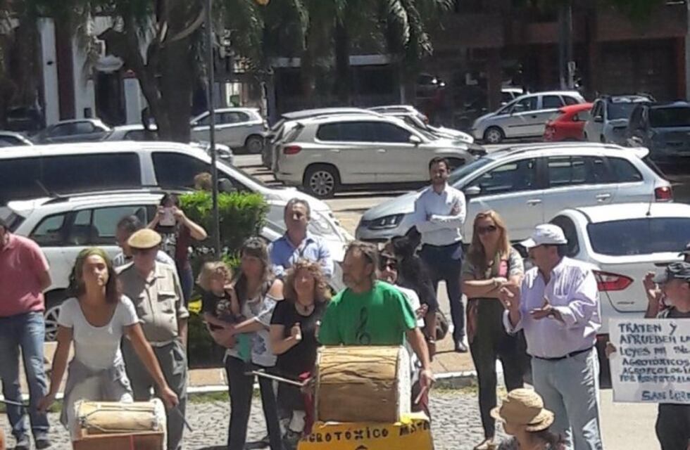 Ambientalistas sobre la ley de agrotóxicos: "Es una necesidad y la gente la está apoyando".
