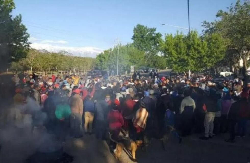 Desmanes en Tupungato: piedras, balas de goma y heridos tras el pedido de justicia