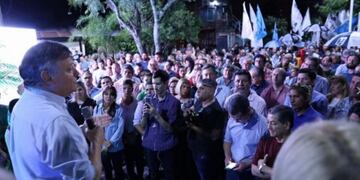 El barrio celebró la recuperación de la plazoleta, más allá de las identidades partidarias\u002E