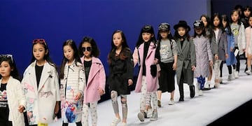 La mamá de Niu Niu la pateó en la espalda porque estaba insatisfecha con su desempeño