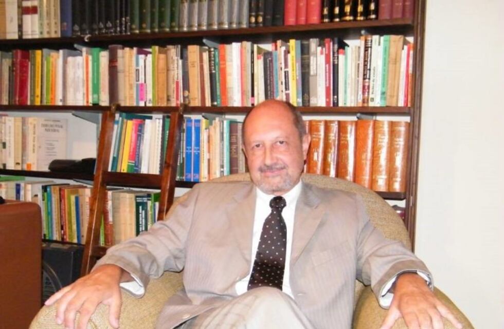 Murió Arístides Agüero, el abogado atropellado por un colectivo el martes