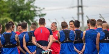 Los jugadores completaron la primera semana de trabajo en la capital\u002E (@clubaunion)