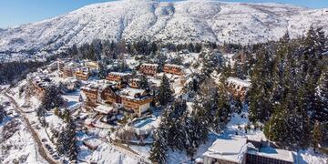 La Cámara de Turismo de Bariloche pidió la apertura de rutas aéreas y terrestres