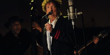19/05/2015 Image #: 36981037 Musical guest Bob Dylan performs on the Late Show with David Letterman, Tuesday May 19, 2015 on the CBS Television Network\u002E Jeffrey R\u002E Staab/CBS /Landov CULTURA ESTADOS UNIDOS NORTEAMÉRICA JEFFREY R\u002E STAAB
