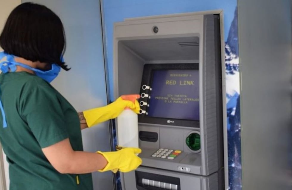 Desinfectaron los Cajeros Automáticos