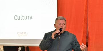 Reunion Gustavo Benedetti Arroyito campaña El compromiso es con vos