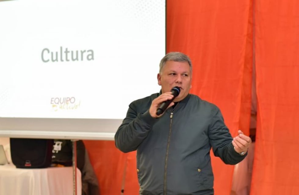 Gustavo Benedetti: "el grupo que me rodea es gente que renueva la política"