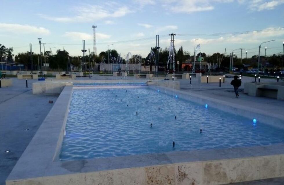 San Juan estrenó otro pulmón verde con una fuente como estrella