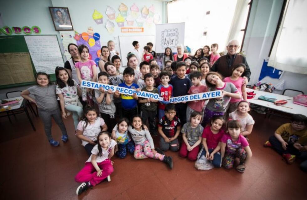 "Juegos del ayer" estuvo en la escuela Monseñor Fagnano