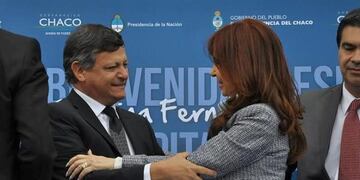 El gobernador del Chaco y la expresidenta durante un acto en la ciudad de Villa Ángela\u002E (Prensa Gobierno)