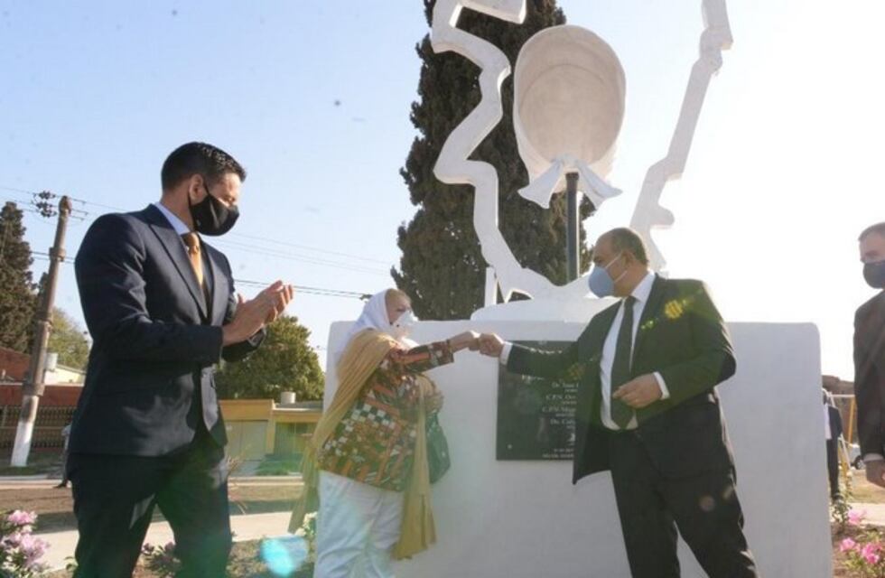 Inauguraron la Plaza de la Memoria en el 28 aniversario de la ciudad de Las Talitas