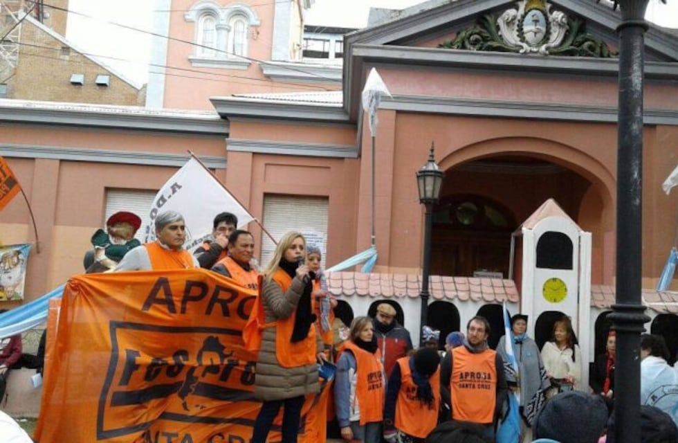 Aprosa Santa Cruz realiza paro por 48 horas