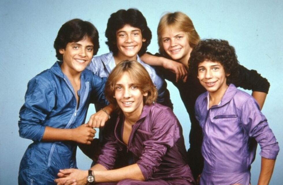 "Súbete a mi moto": una prometedora serie sobre la historia de Menudo