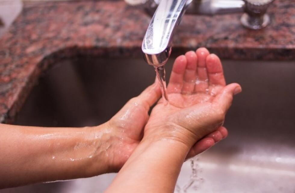 Coronavirus en Córdoba: cortan el agua a 20 barrios, este martes