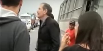Vecinos increparon a Alperovich en un corte sobre la ruta 38\u002E (Captura de Vídeo)