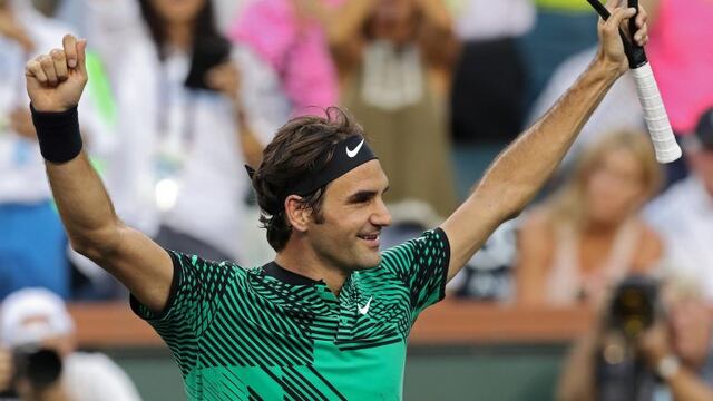 LWS119. INDIAN WELLS (EE.UU.), 15/03/2017.- Roger Federer de Suiza celebra al vencer a Rafael Nadal de Espau00f1a hoy, miu00e9rcoles 15 de marzo de 2017, durante el Torneo de Tenis de Indian Wells, California (EE.UU.). EFE/DANIEL MURPHY
