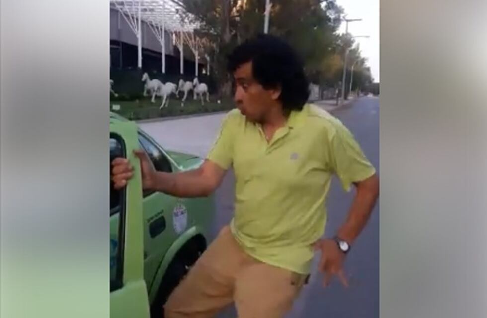 Viral: el remisero cordobés que baila rock con toda la onda