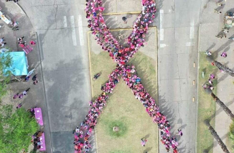 Charla sobre la prevención del cáncer de mama en Villa Allende: "Tócate para que no te toque"