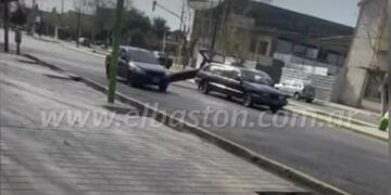 Se cayó un ataúd en plena calle\u002E