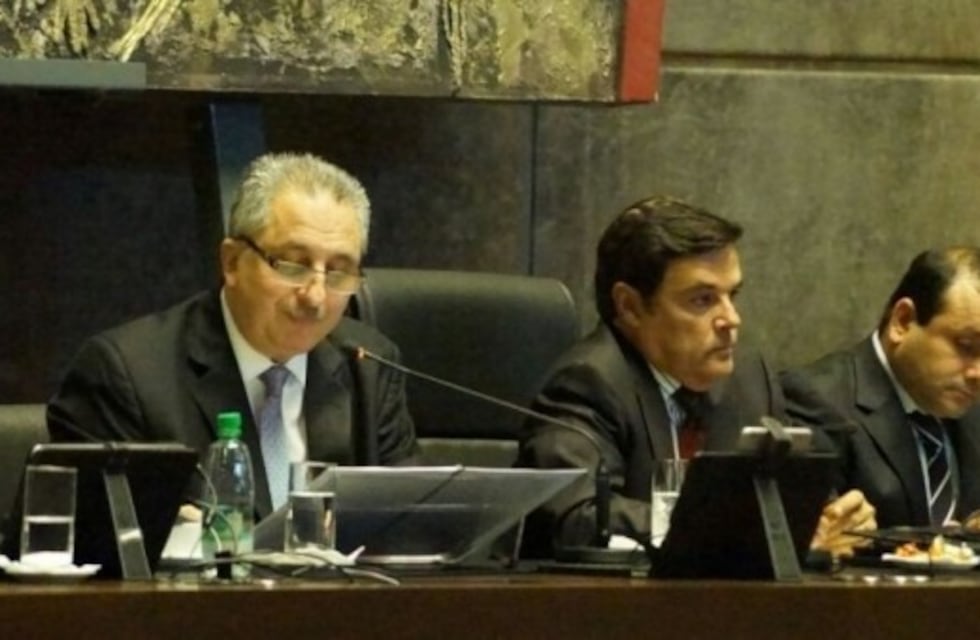 Convocan a sesión especial para la asunción de Herrera Ahuad