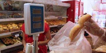 Anticiparon un nuevo aumento del pan en Mendoza, será del 10%\u002E