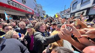 Reapareció Javier Milei con recorridas por San Isidro y El Palomar y críticas para Massa (Foto: prensa LLA).