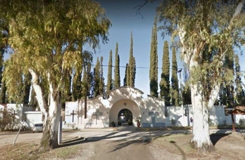 Vecinos de Alta Gracia denuncian las malas condiciones del Cementerio de la ciudad