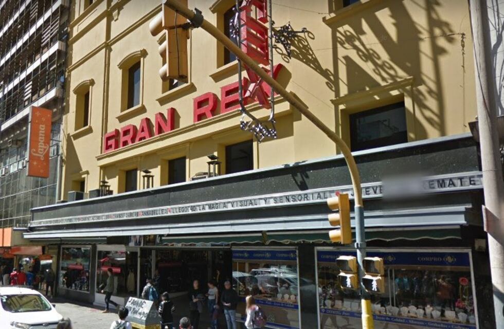 Video: mecheras "en acción" en la galería Gran Rex de Córdoba