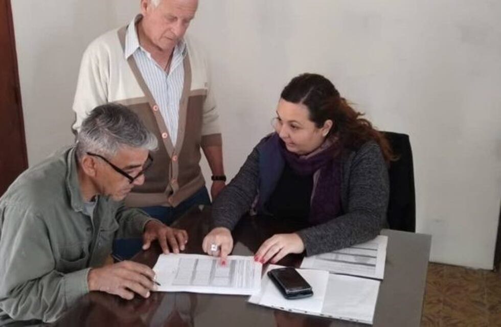 Anisacate: Se entregaron los créditos para emprendedores en la Oficina de Empleo