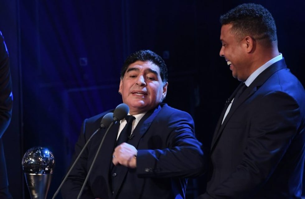 ¡Lo salvó Ronaldo! El blooper de Diego Maradona en la gala de los premios The Best